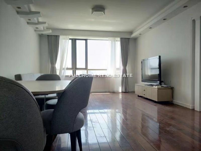 Top Of City - 3 bedroom apartment in Shanghai, People Square, Downtown