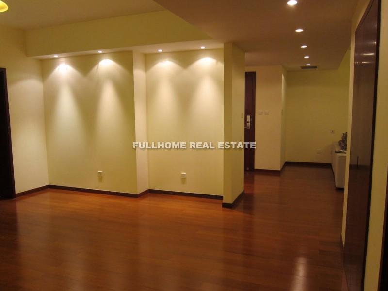 Yanlord Town - 4 bedroom apartment in Shanghai, Century Park and Lianyang, Pudong