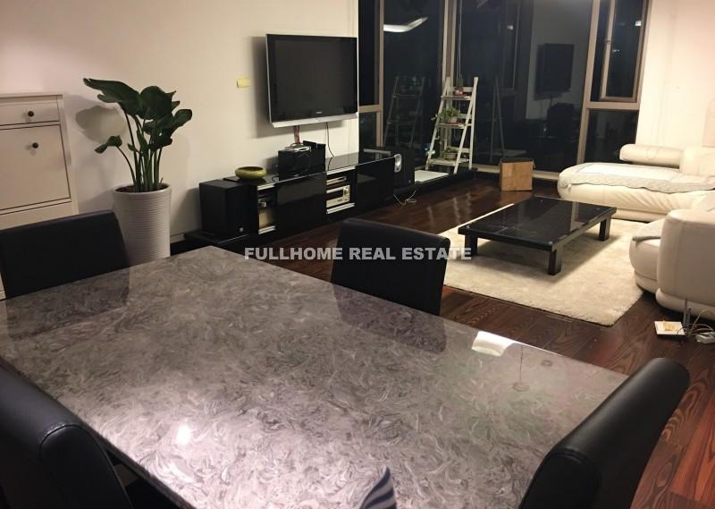 Shimao Riviera Garden - 1 bedroom apartment in Shanghai, Lujiazui, Pudong