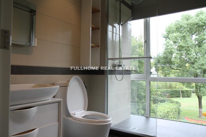Golden Lough - Interior view 5, Suzhou rental property