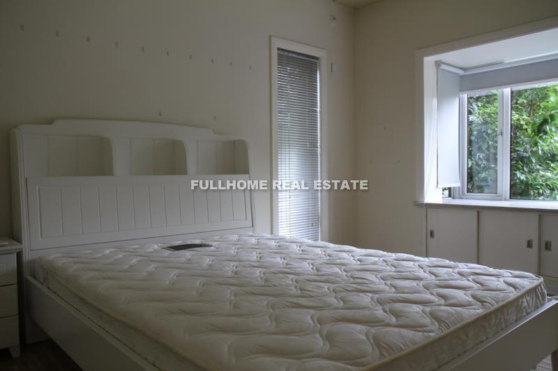 Golden Lough - Interior view 13, Suzhou rental property