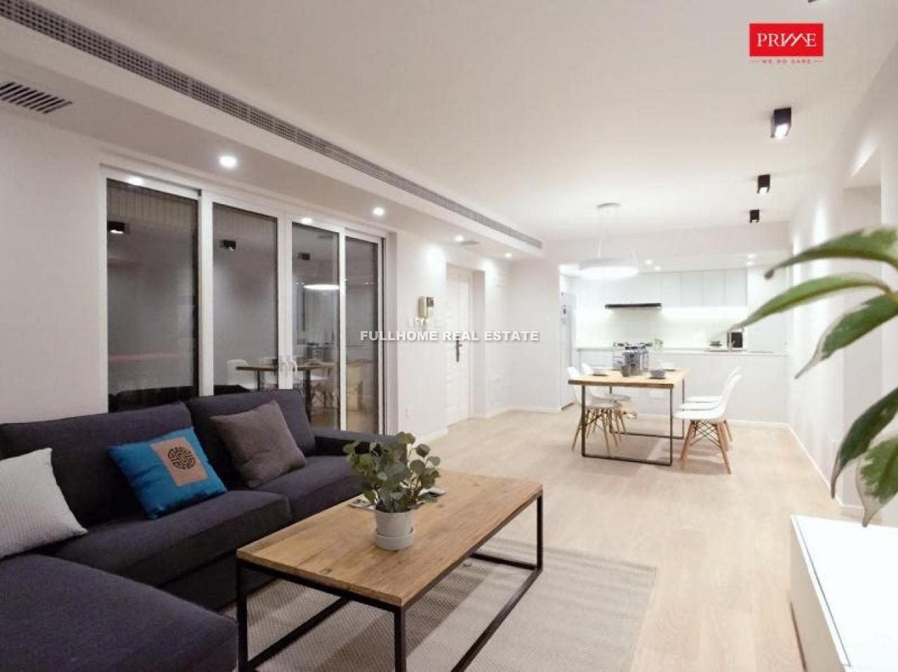 The Courtyards - 3 bedroom apartment in Shanghai, Jing An, Downtown