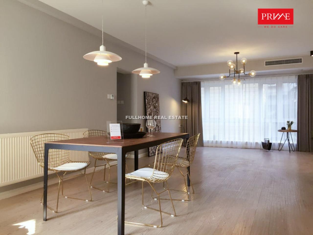 Shanghai Grand Plaza - 3 bedroom apartment in Shanghai, FFC, Downtown