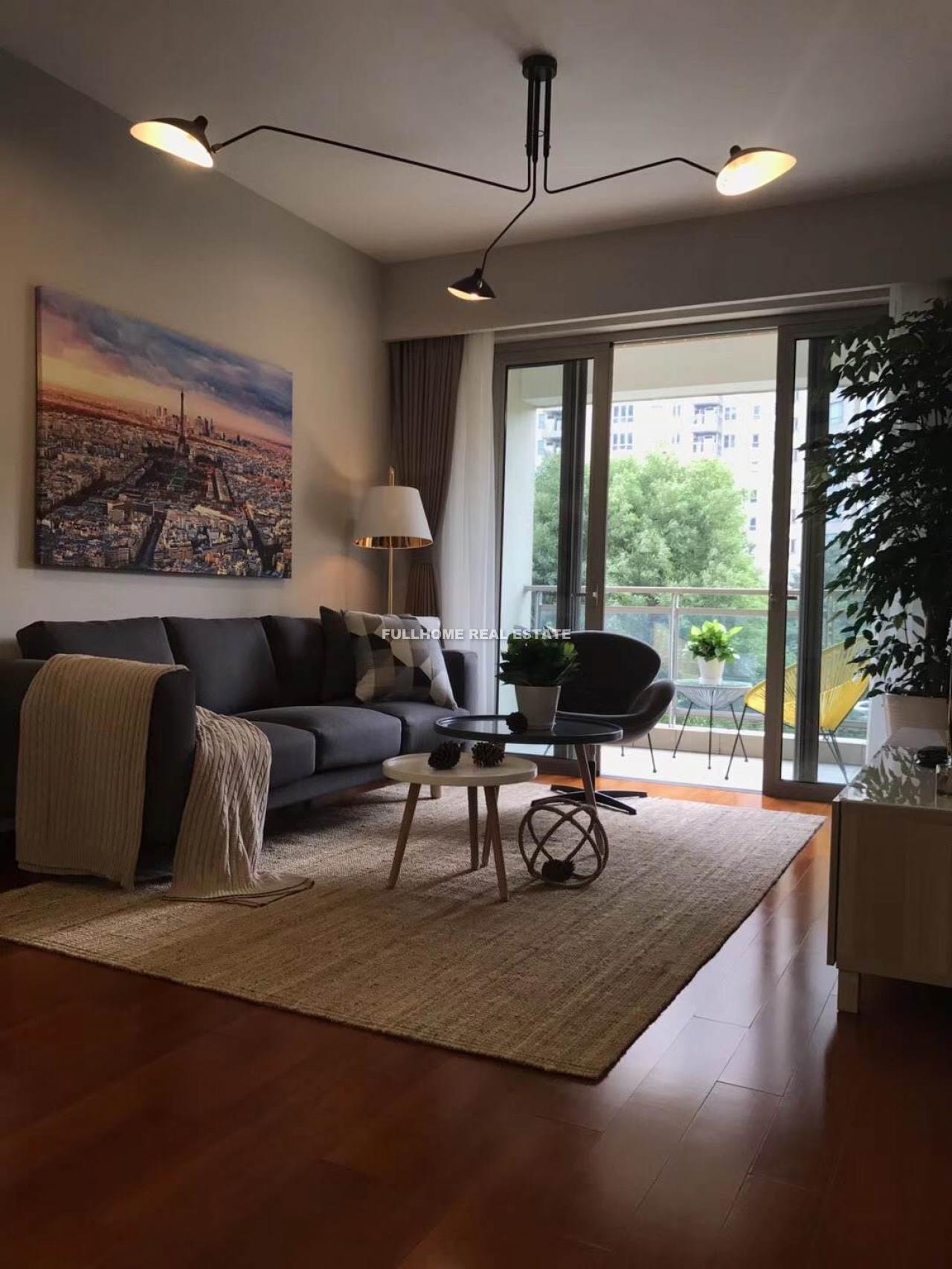 Yanlord Town - 2 bedroom apartment in Shanghai, Century Park and Lianyang, Pudong