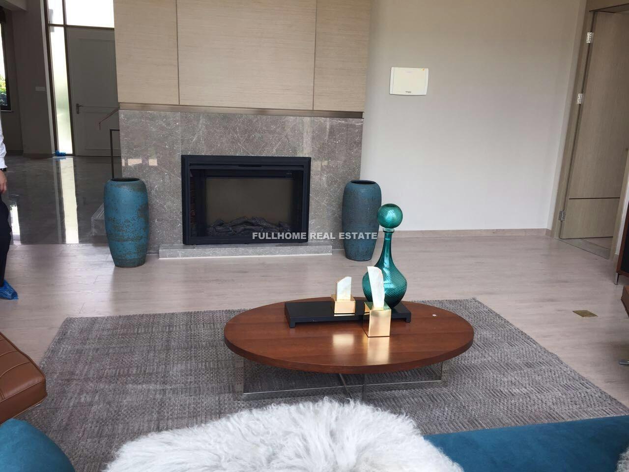 Similar property: Kingdom Park, 5 bedrooms, 900 sqm in Shanghai