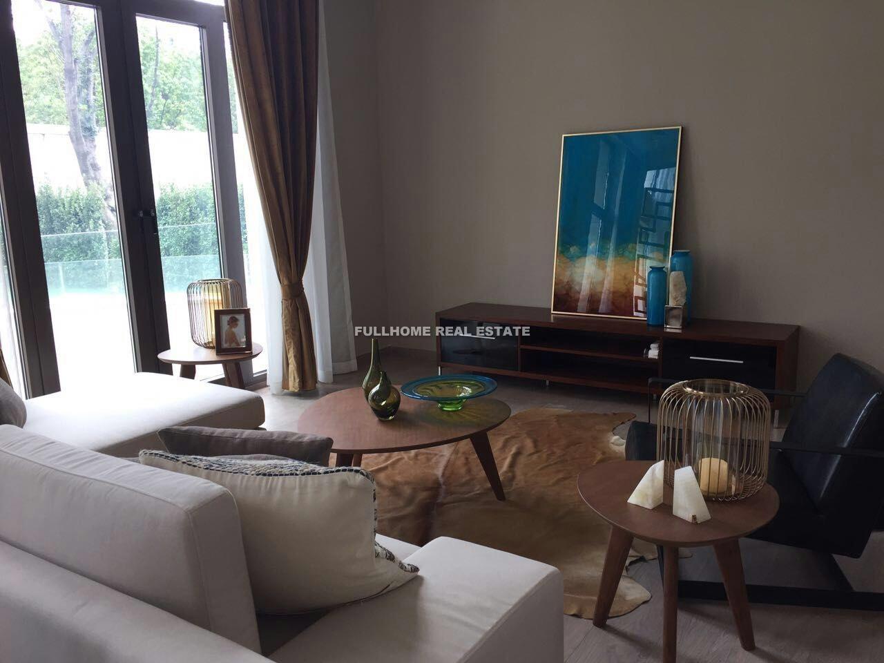 Similar property: Kingdom Park, 5 bedrooms, 900 sqm in Shanghai