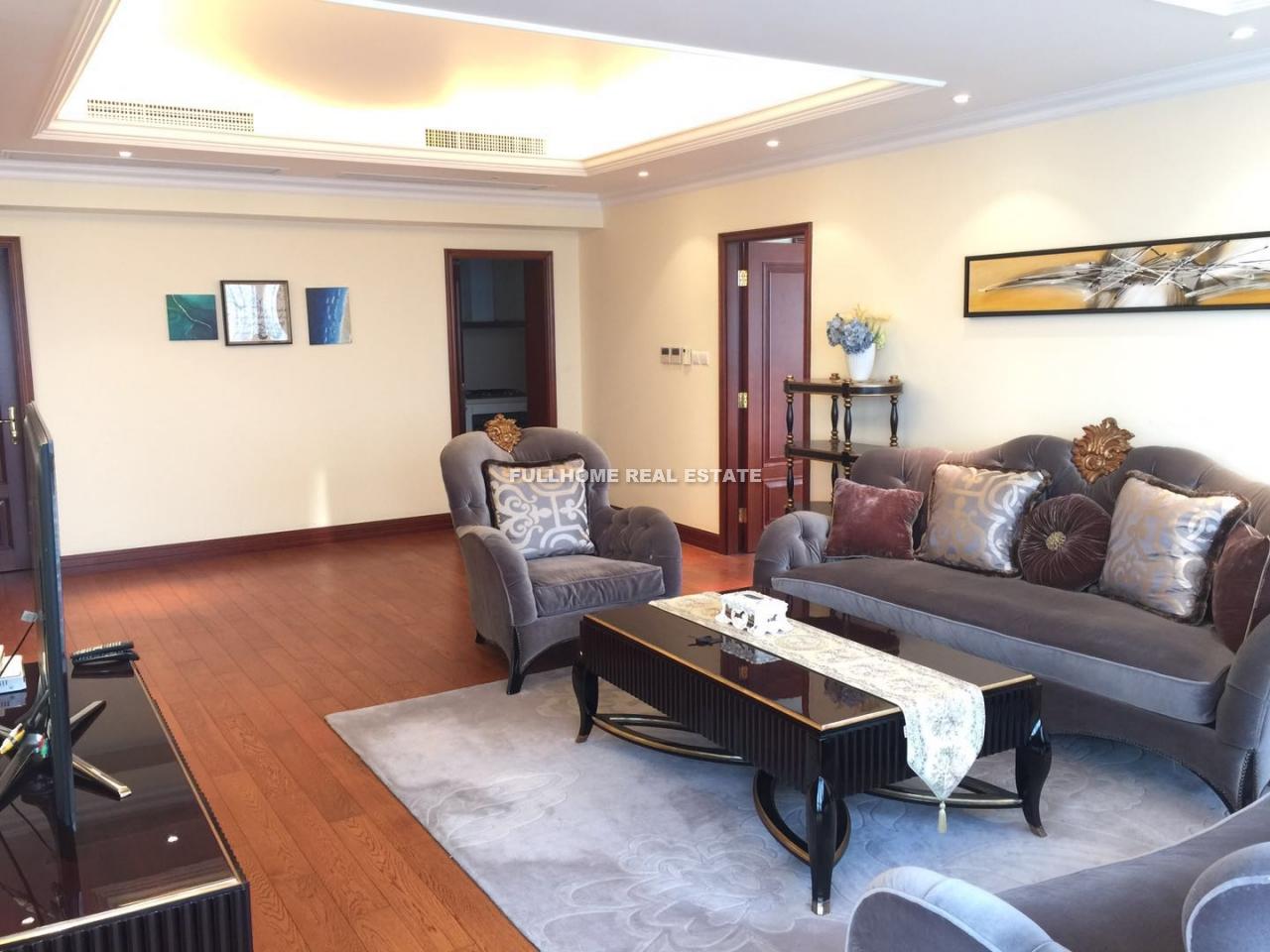 Meihua Garden - 3 bedroom apartment in Shanghai, Xujiahui, Downtown