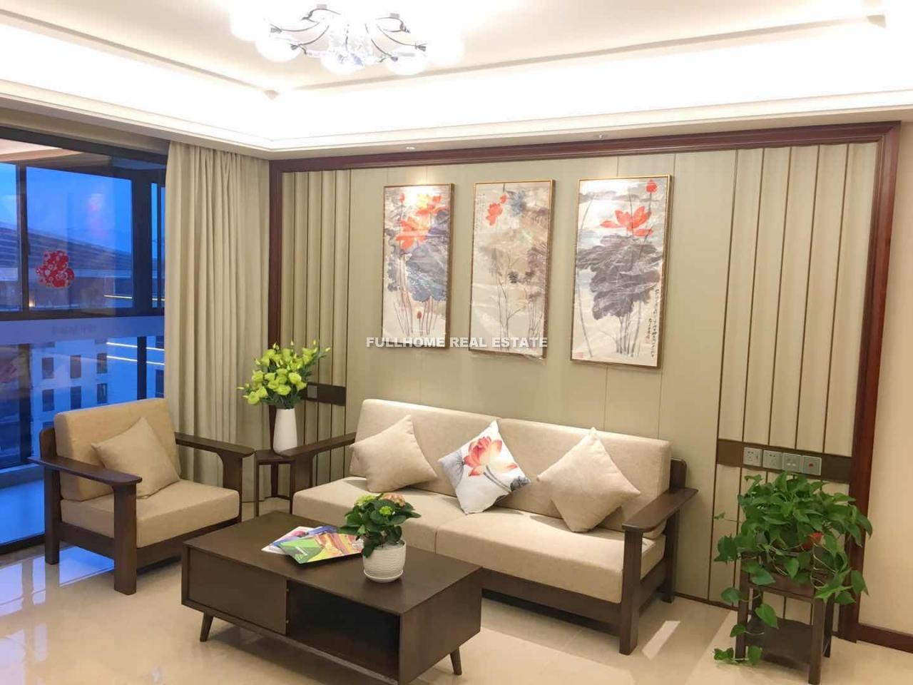 Same compound: Royal Park Mansion, 4 bedrooms in Suzhou