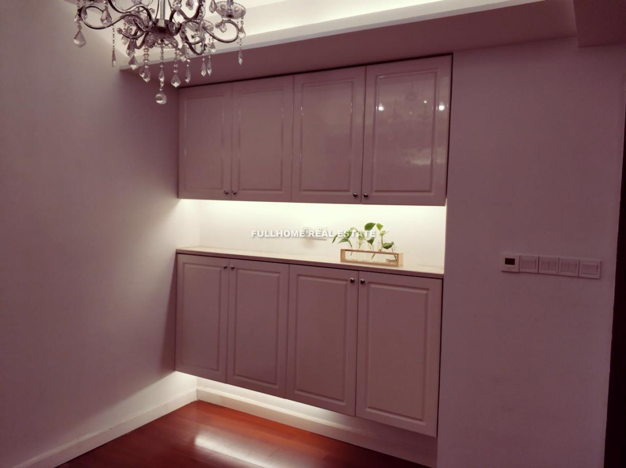 Royal Lakefront Mansion - Interior view 6, Suzhou rental property