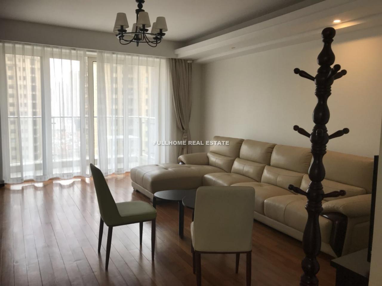 JinLin TianDi - 4 bedroom apartment in Shanghai, Xintiandi, Downtown