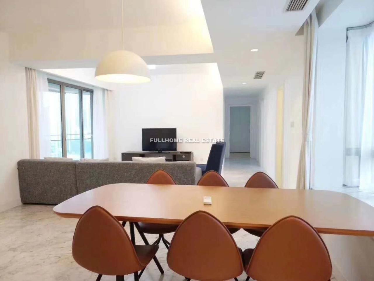 Jing An Four Seasons - 4 bedroom apartment in Shanghai, Jing An, Downtown