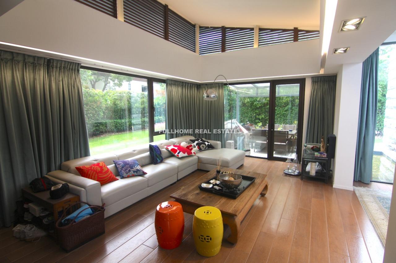 Lakeside Ville - 5 bedroom apartment in Shanghai, Qingpu, Suburb