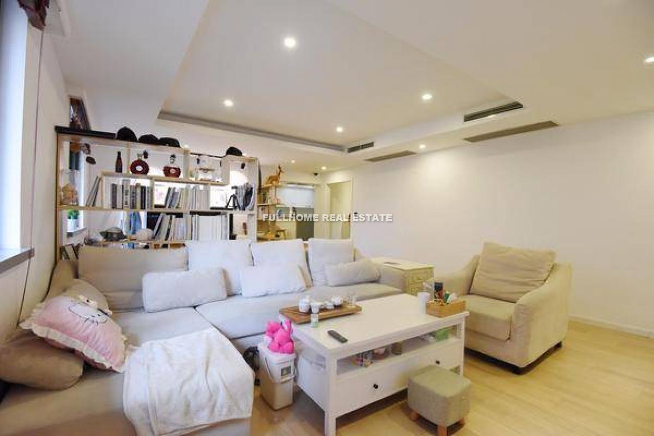 Same compound: Le Vincent Court, 4 bedrooms in Shanghai