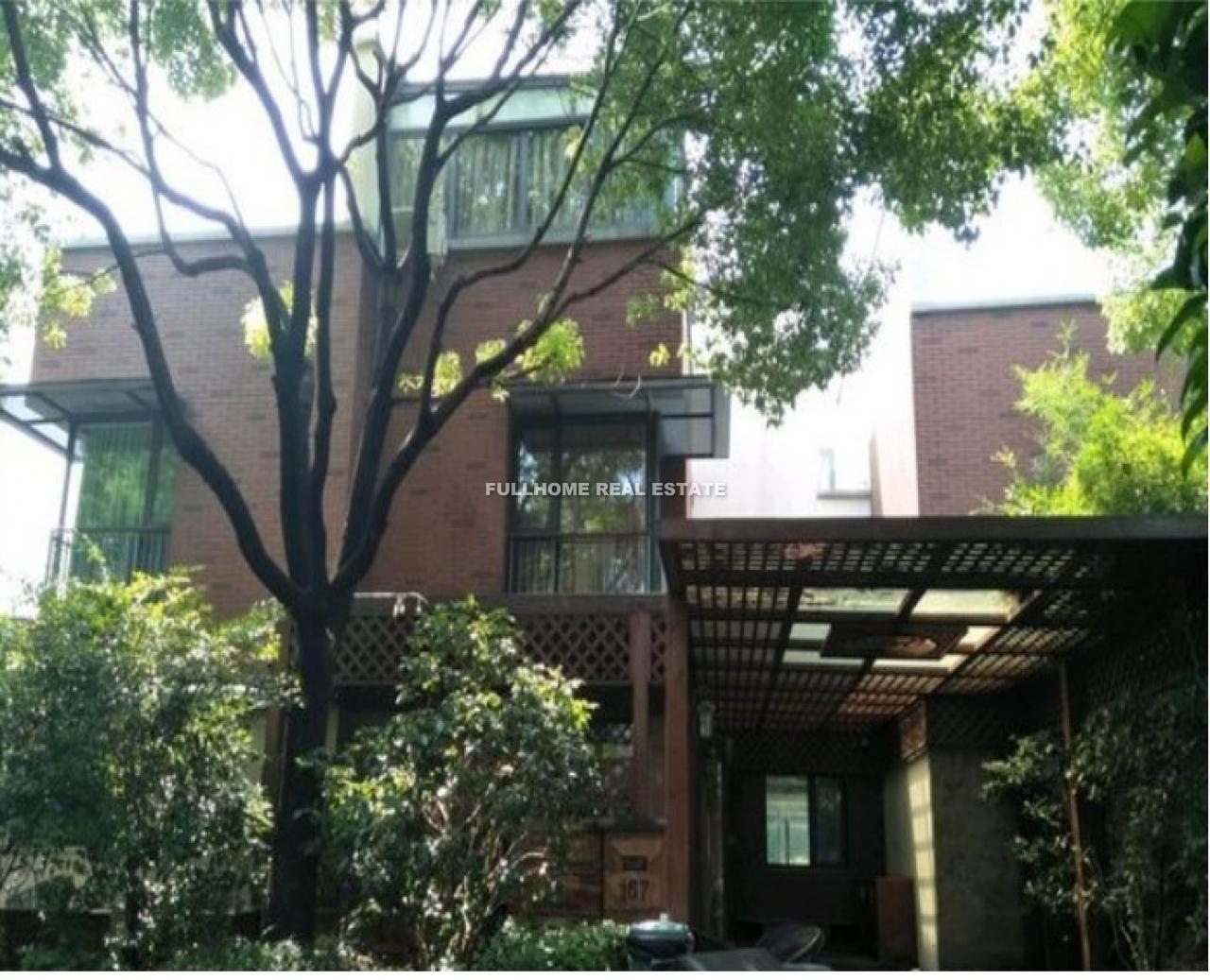 Westwood Green - 4 bedroom apartment in Shanghai, Minhang, Suburb
