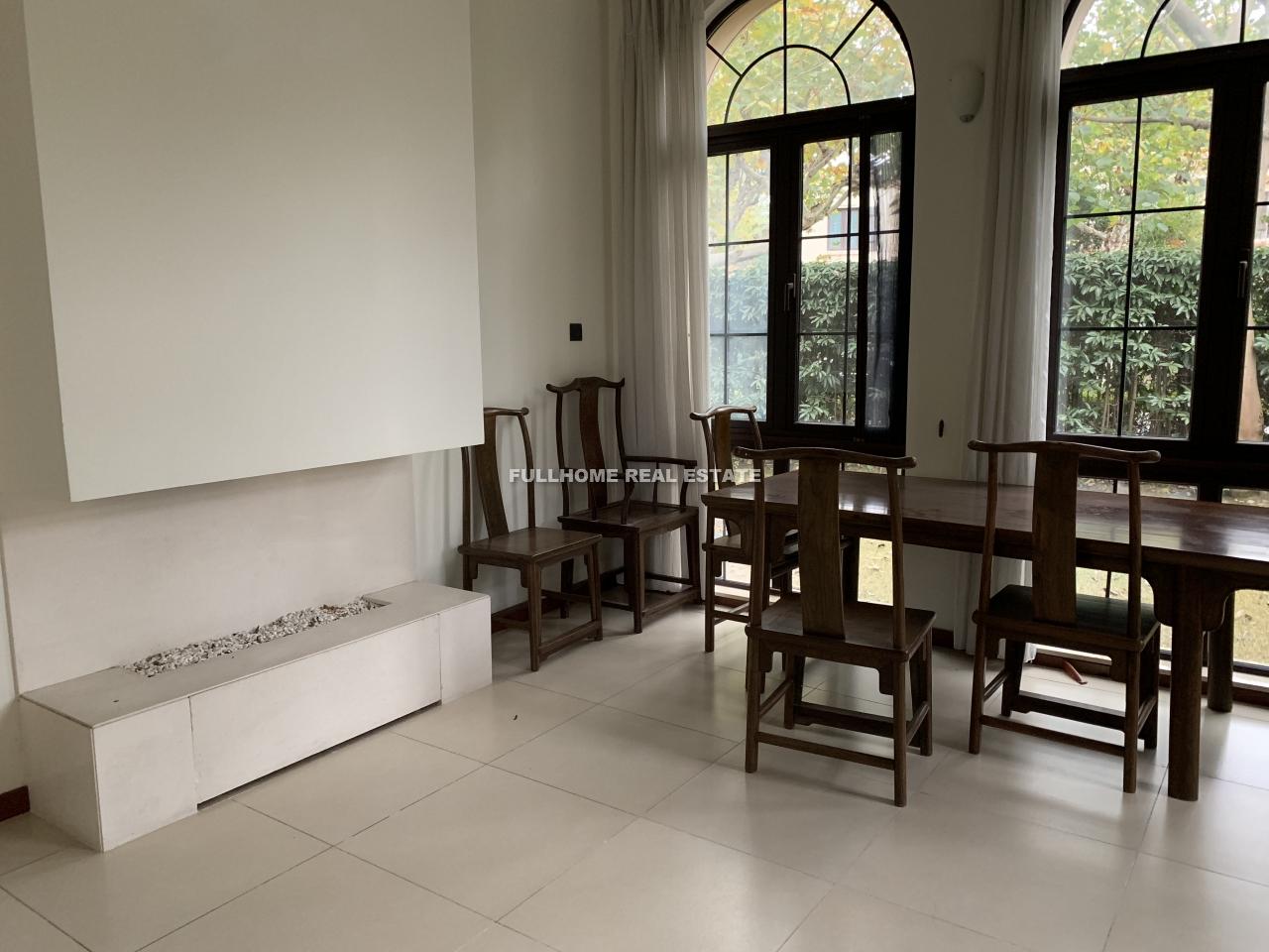 Rancho Santa Fe - 4 bedroom apartment in Shanghai, Minhang, Suburb