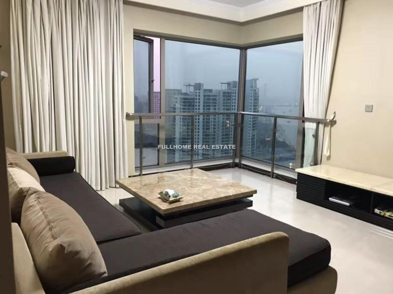 Shimao Riviera Garden - 1 bedroom apartment in Shanghai, Lujiazui, Pudong