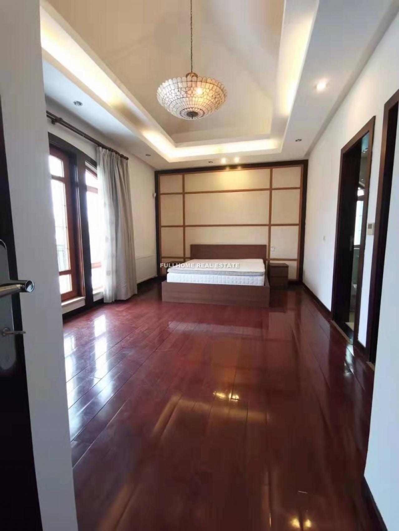 Forest Manor - 4 bedroom apartment in Shanghai, Huacao and Zhudi, Suburb