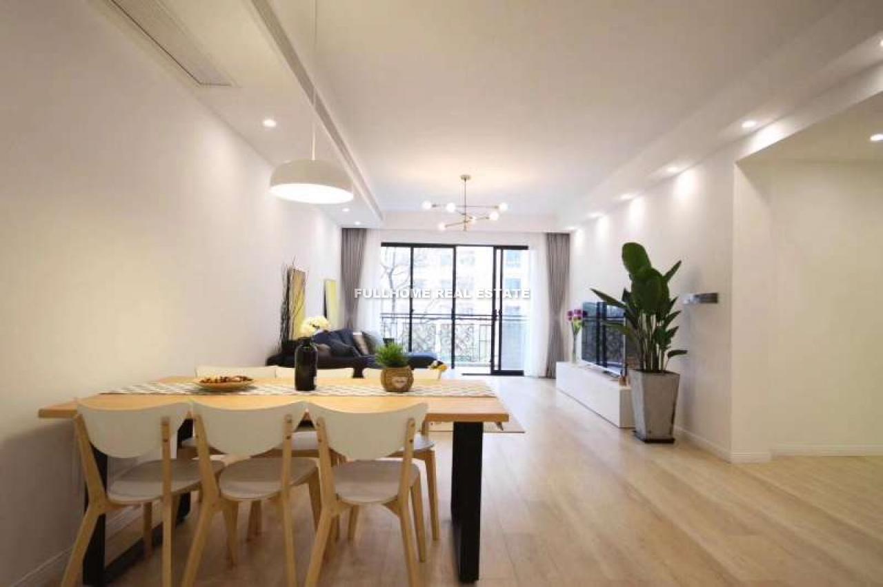 Jewel Garden - 3 bedroom apartment in Shanghai, Xujiahui, Downtown