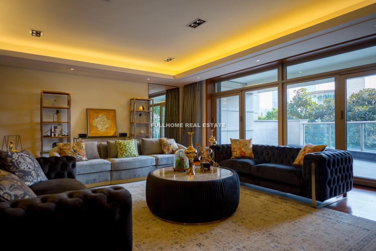 Same compound: Tomson Rivera, 4 bedrooms in Shanghai