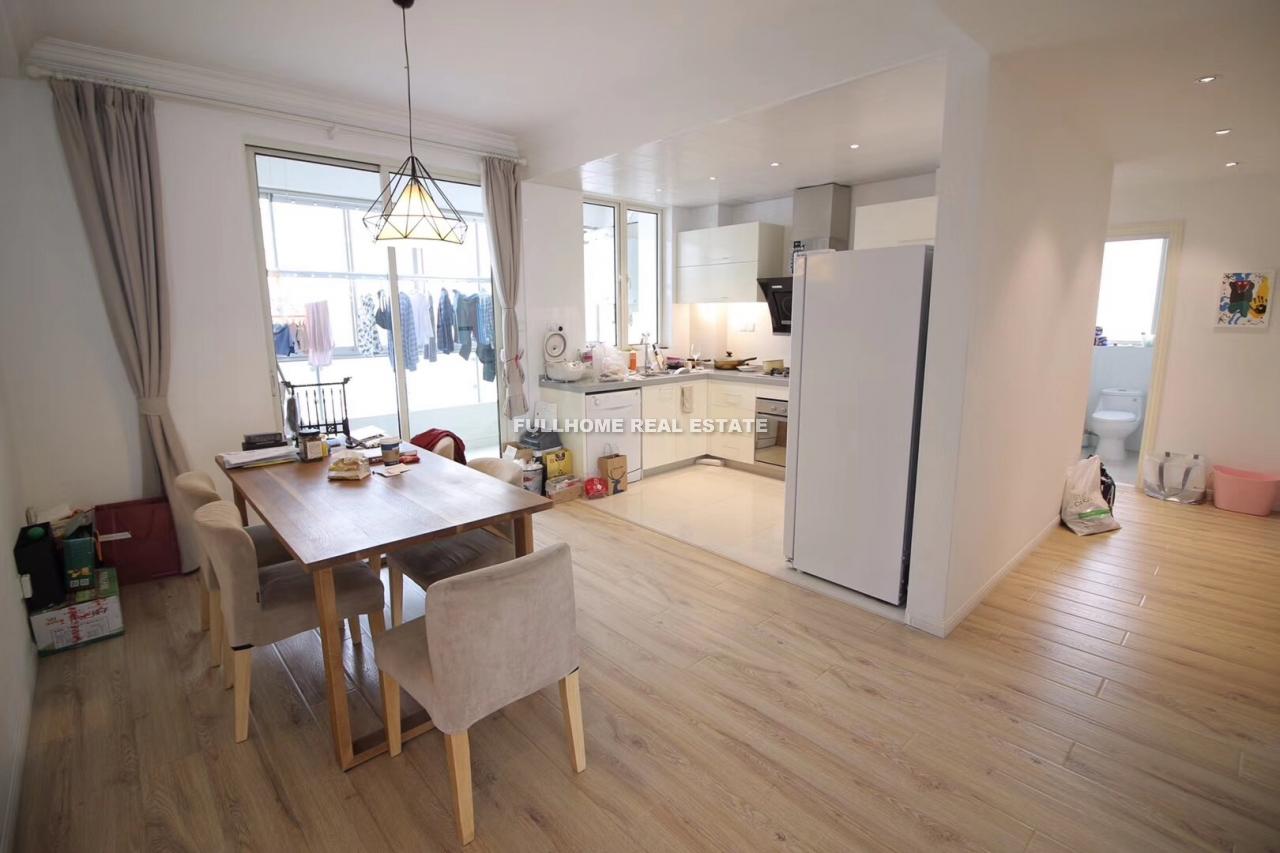 Top Of City - 3 bedroom apartment in Shanghai, People Square, Downtown