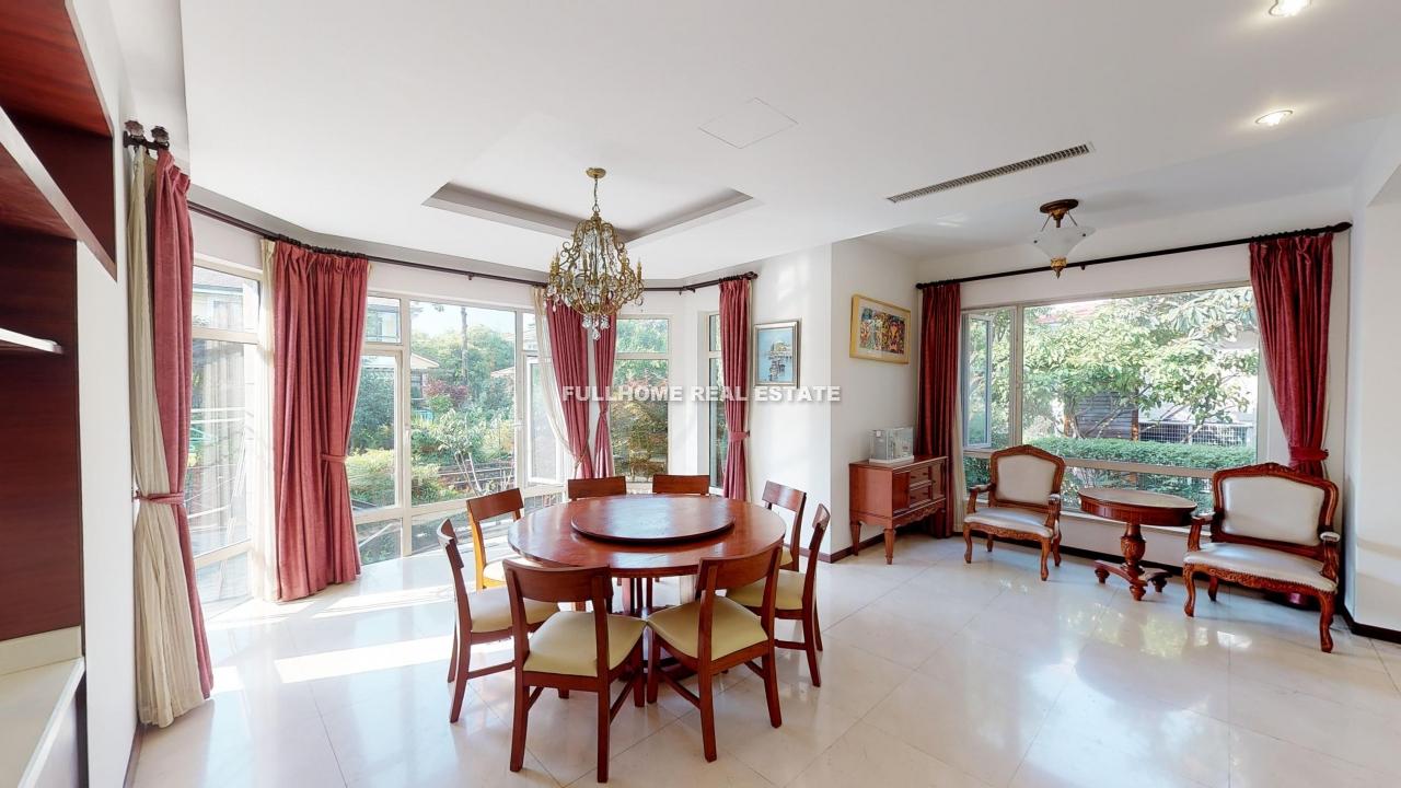 Same compound: Elite Villa, 5 bedrooms in Shanghai