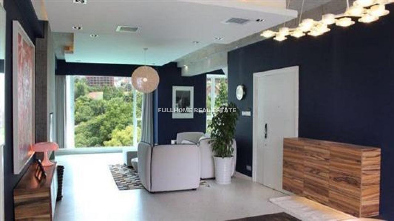 Oriental Manhattan - 3 bedroom apartment in Shanghai, Xujiahui, Downtown