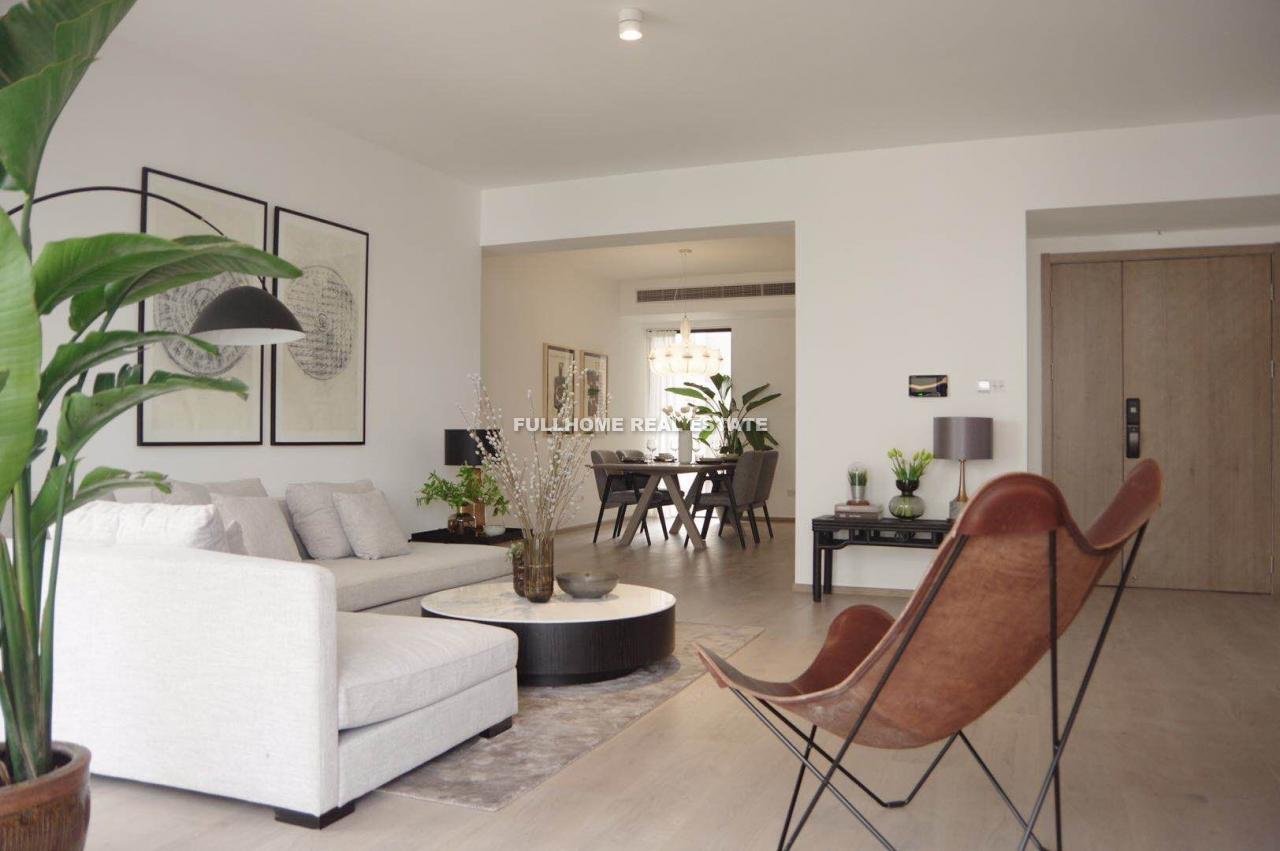 Similar property: Chevalier Place, 4 bedrooms, 254 sqm in Shanghai