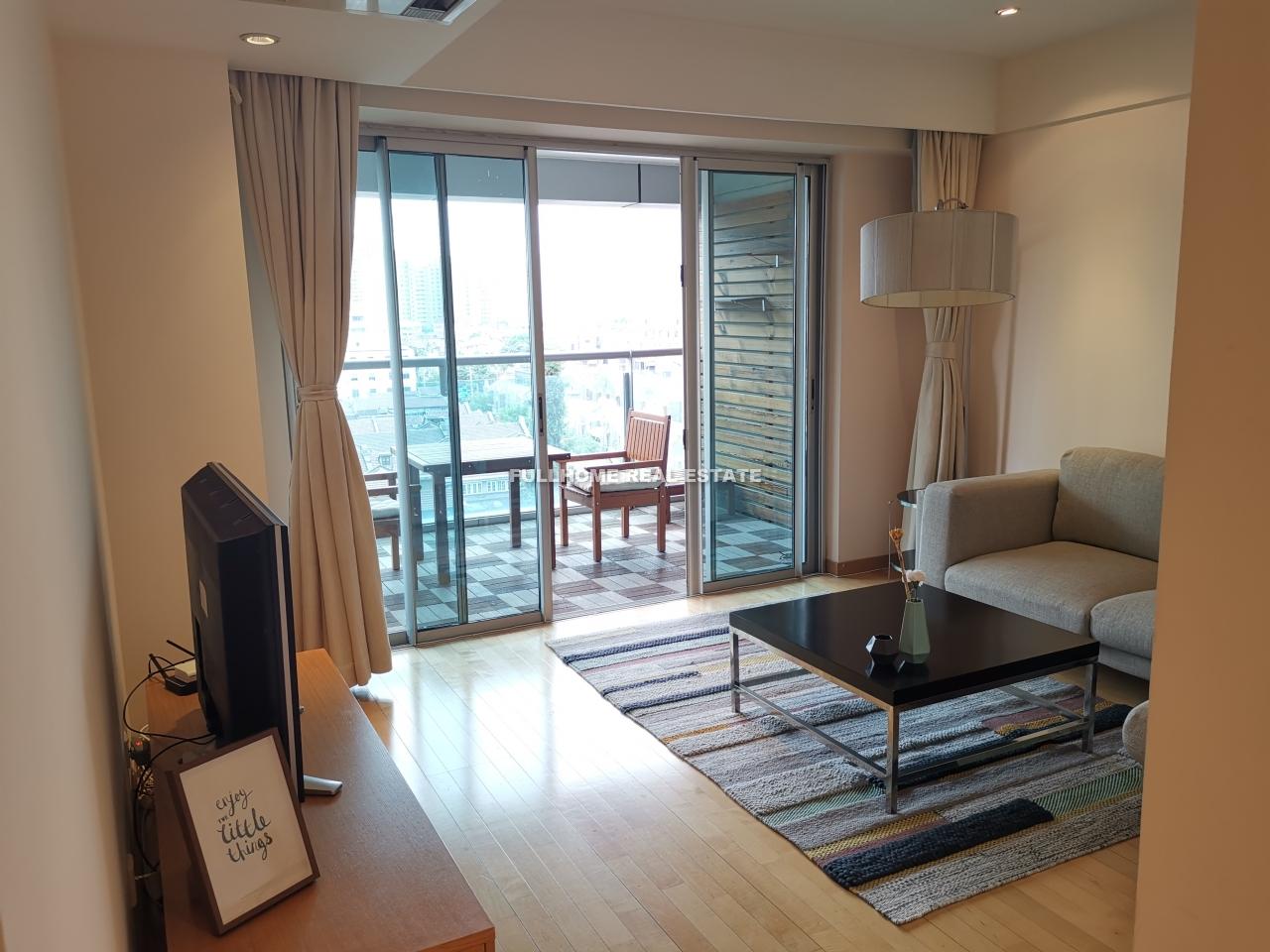 Crystal Pavilion - 2 bedroom apartment in Shanghai, Jing An, Downtown