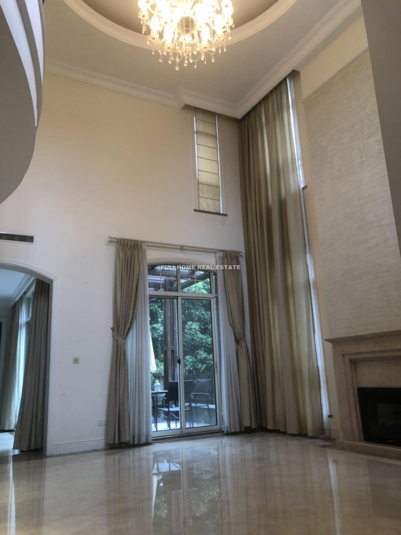 Buckingham Villa - 4 bedroom apartment in Shanghai, Other Areas, Pudong