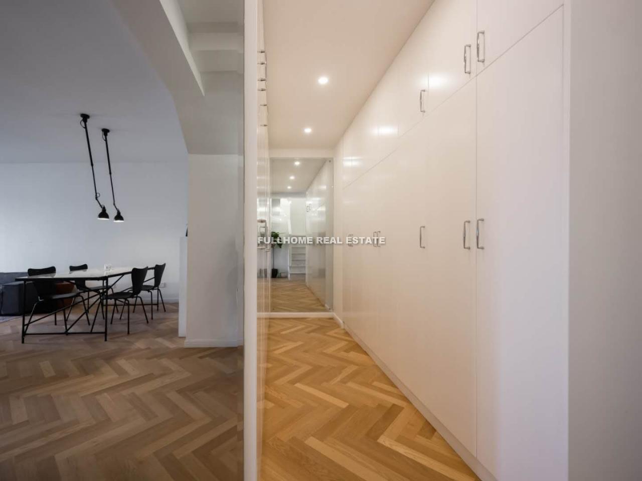 No.1-100 Huaihai Road Old House - Interior view 5, Shanghai rental property