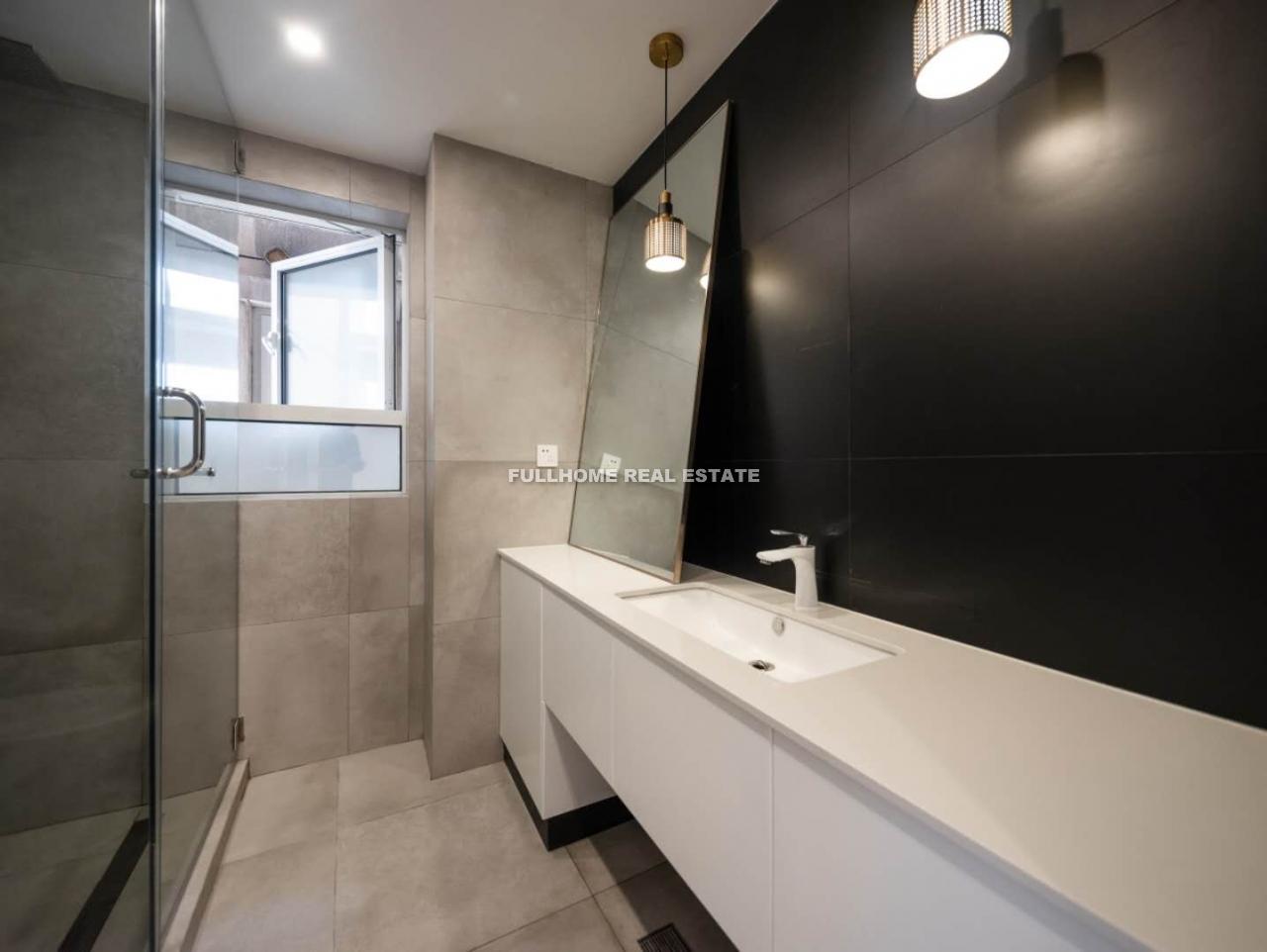 No.1-100 Huaihai Road Old House - Interior view 12, Shanghai rental property