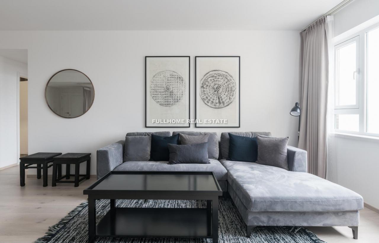 Central Residences - 3 bedroom apartment in Shanghai, FFC, Downtown