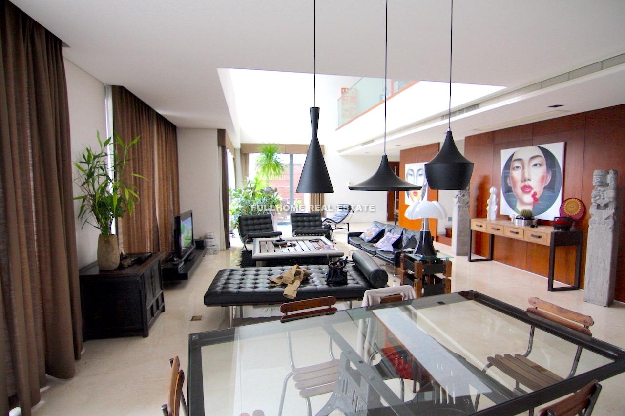 Lakeside Ville Phase III - 4 bedroom apartment in Shanghai, Qingpu, Suburb
