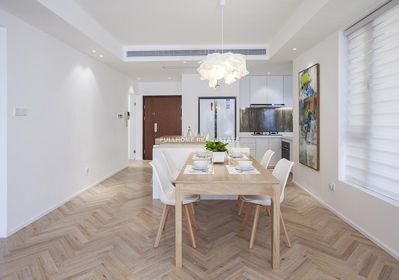 Oriental Manhattan - 3 bedroom apartment in Shanghai, Xujiahui, Downtown
