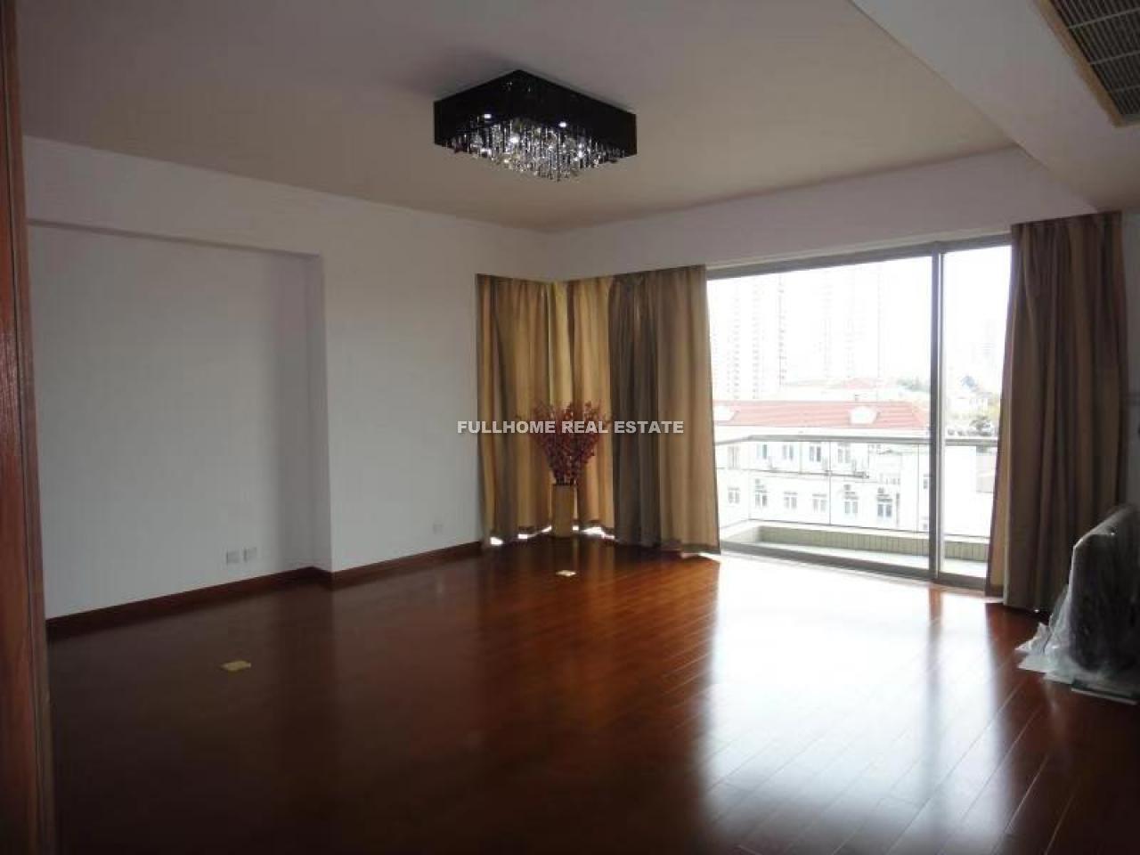 Chevalier Place - 4 bedroom apartment in Shanghai, FFC, Downtown