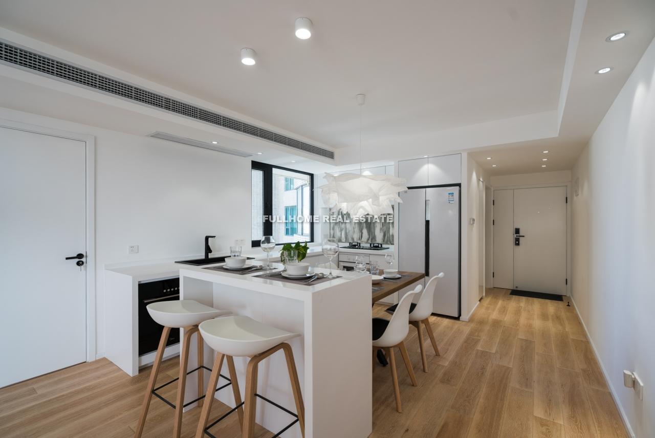 Oriental Manhattan - 2 bedroom apartment in Shanghai, Xujiahui, Downtown