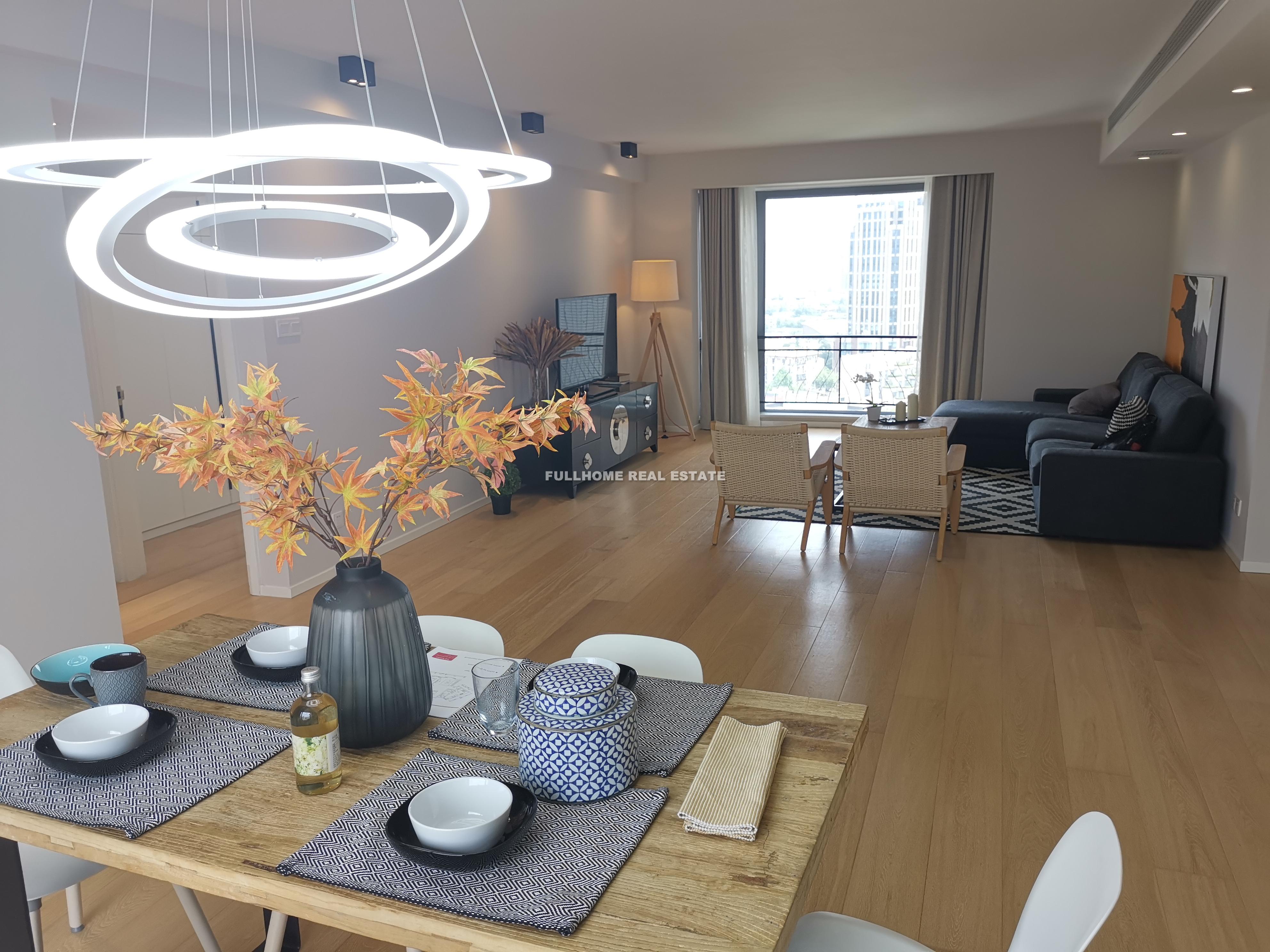 The Summit - 3 bedroom apartment in Shanghai, FFC, Downtown