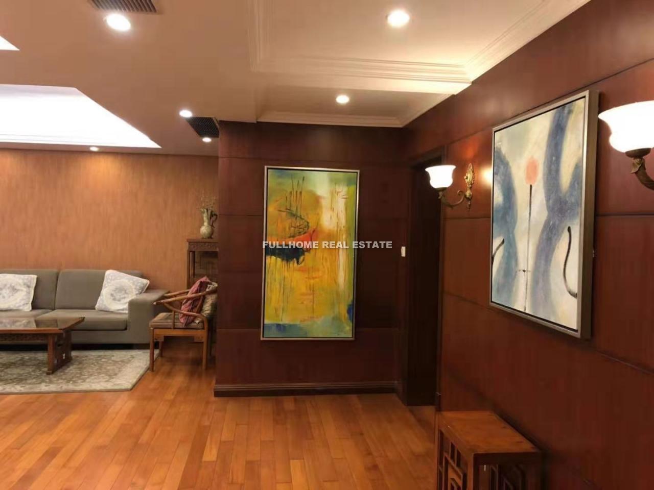 Similar property: Pudong Century Garden, 4 bedrooms, 193 sqm in Shanghai