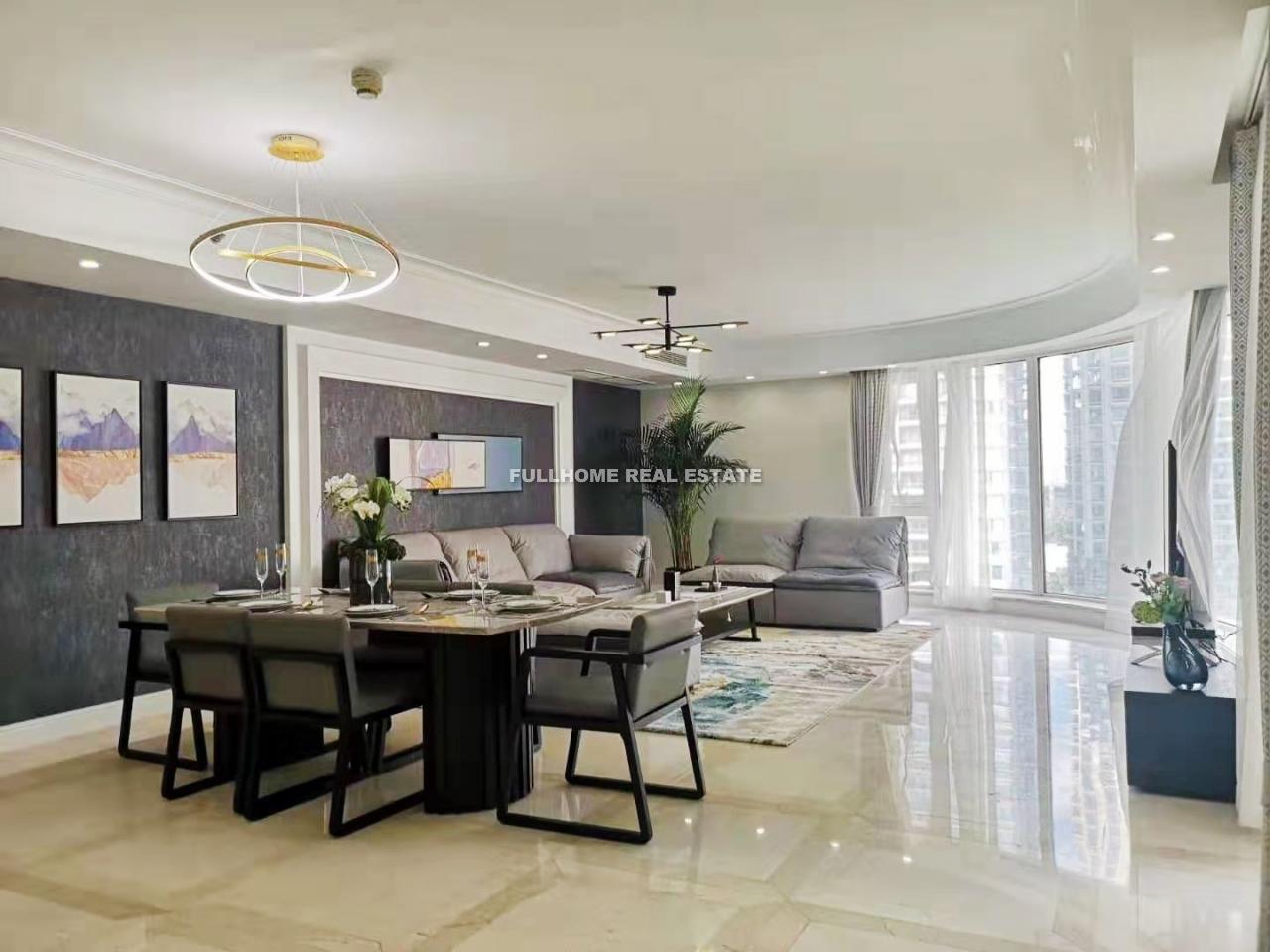 Palm Springs - 3 bedroom apartment in Beijing, Chaoyang Park