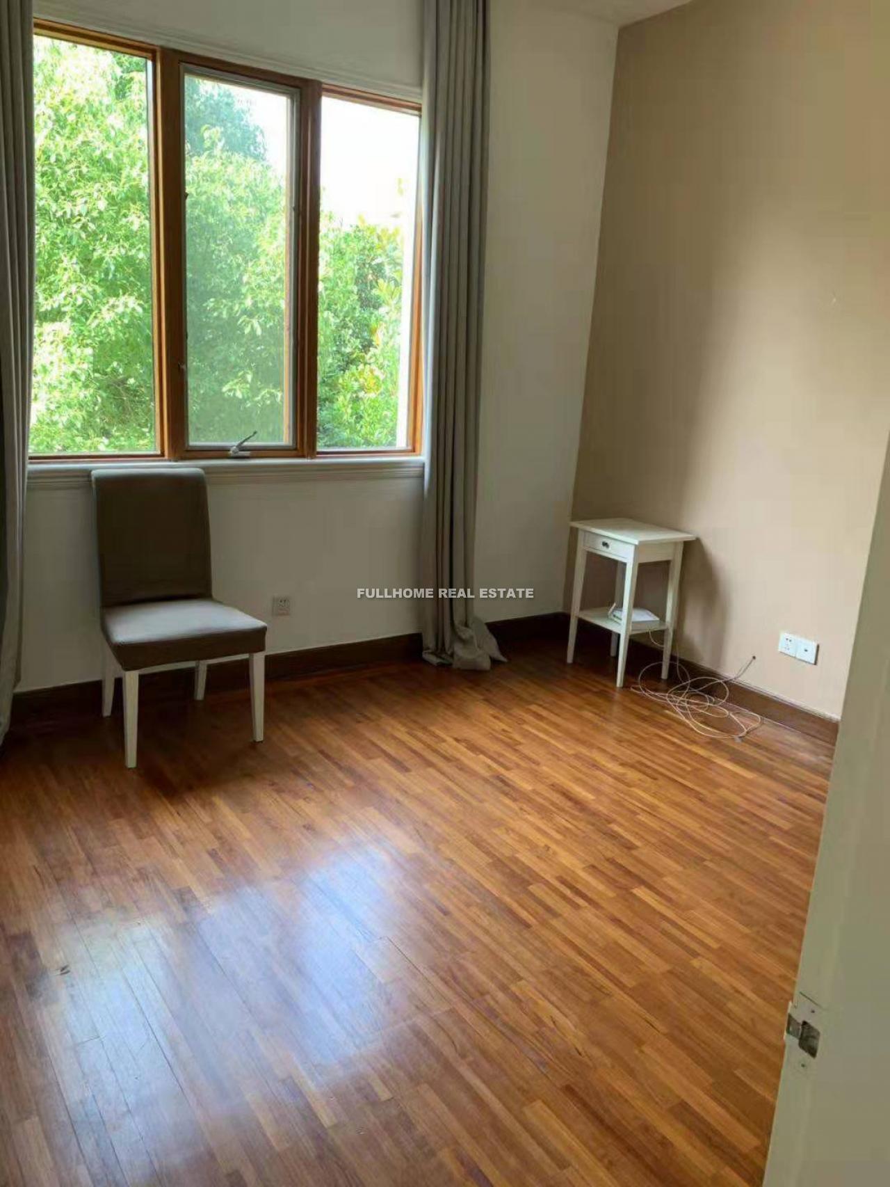 Similar property: Elegant Garden, 5 bedrooms, 400 sqm in Shanghai