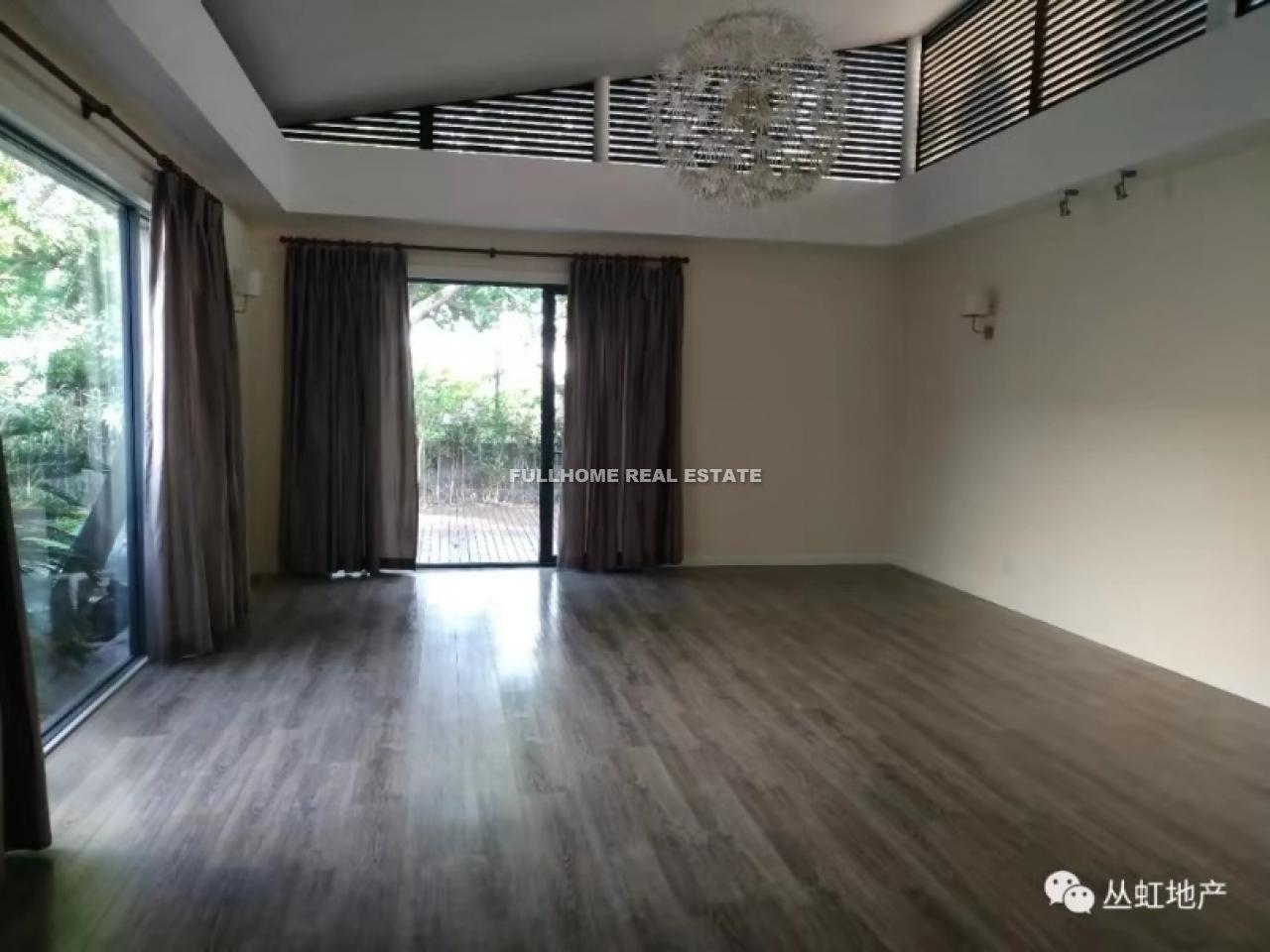 Lakeside Ville - 6 bedroom apartment in Shanghai, Qingpu, Suburb