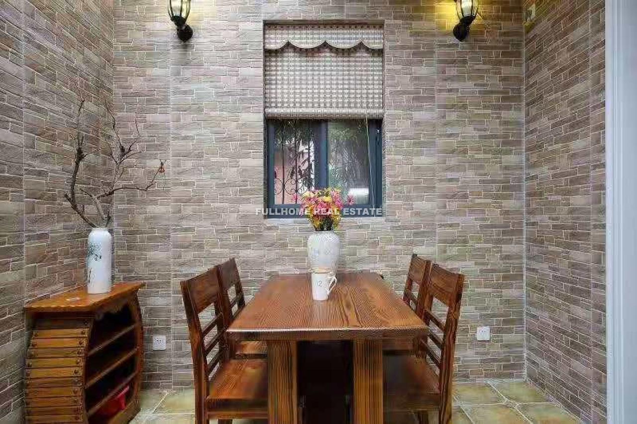 M. Yanan Road Old House - Interior view 5, Shanghai rental property