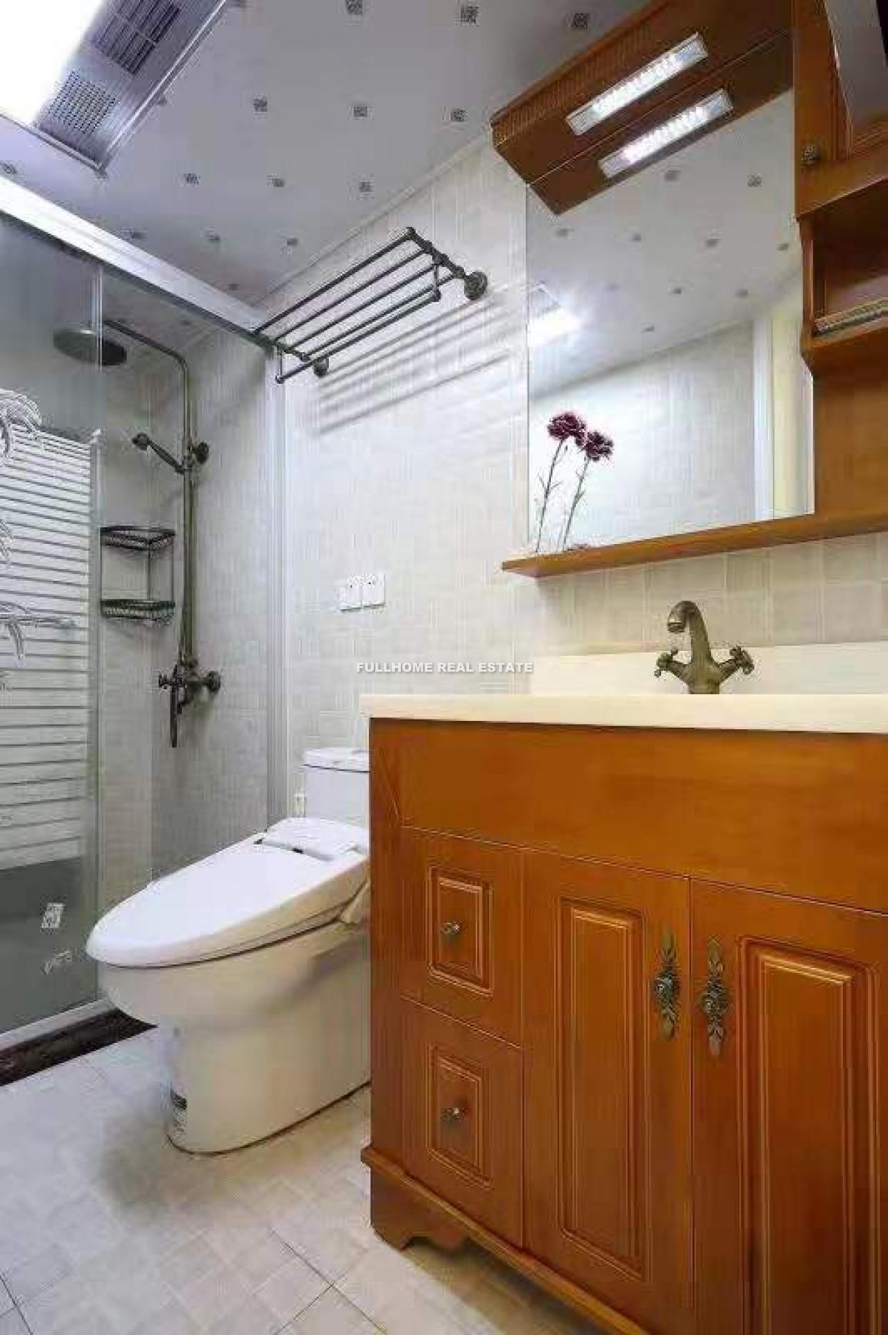 M. Yanan Road Old House - Interior view 6, Shanghai rental property