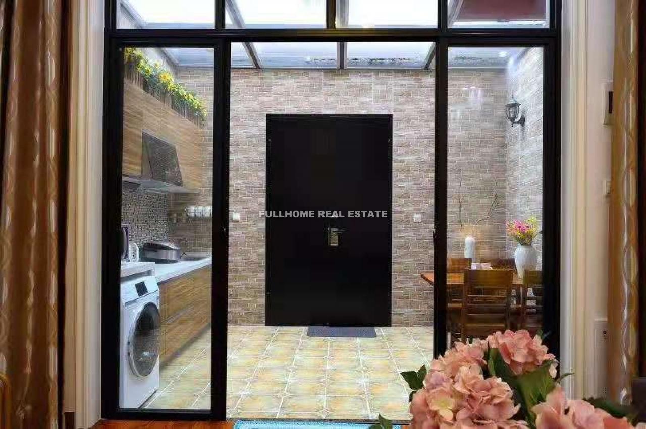 M. Yanan Road Old House - Interior view 7, Shanghai rental property