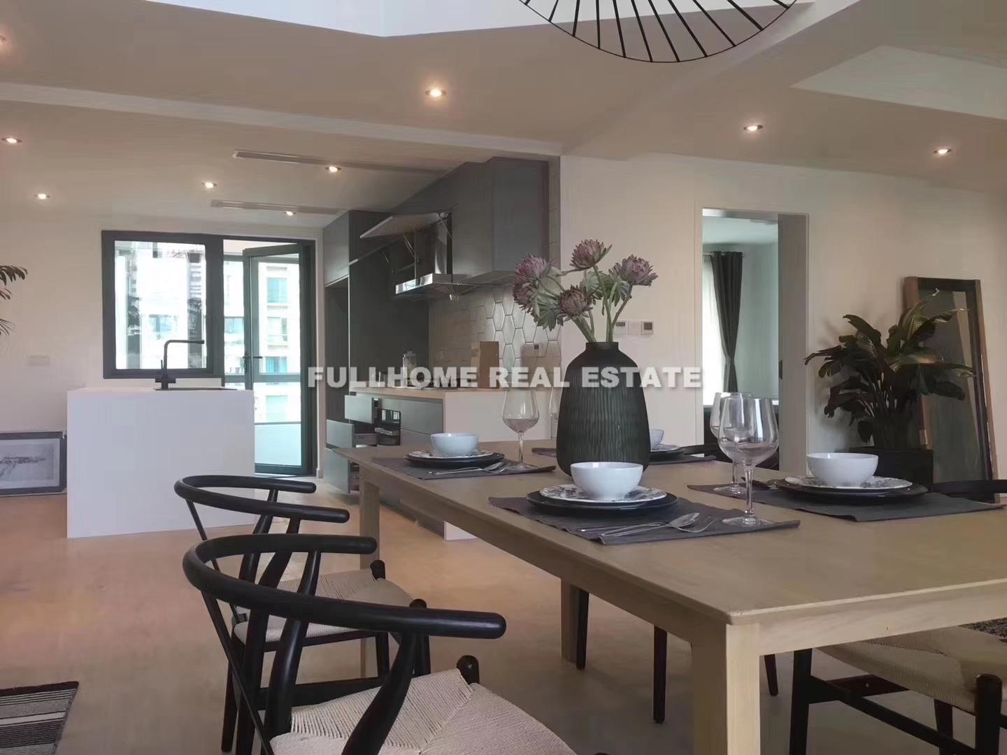 Hai Yue Garden - 4 bedroom apartment in Shanghai