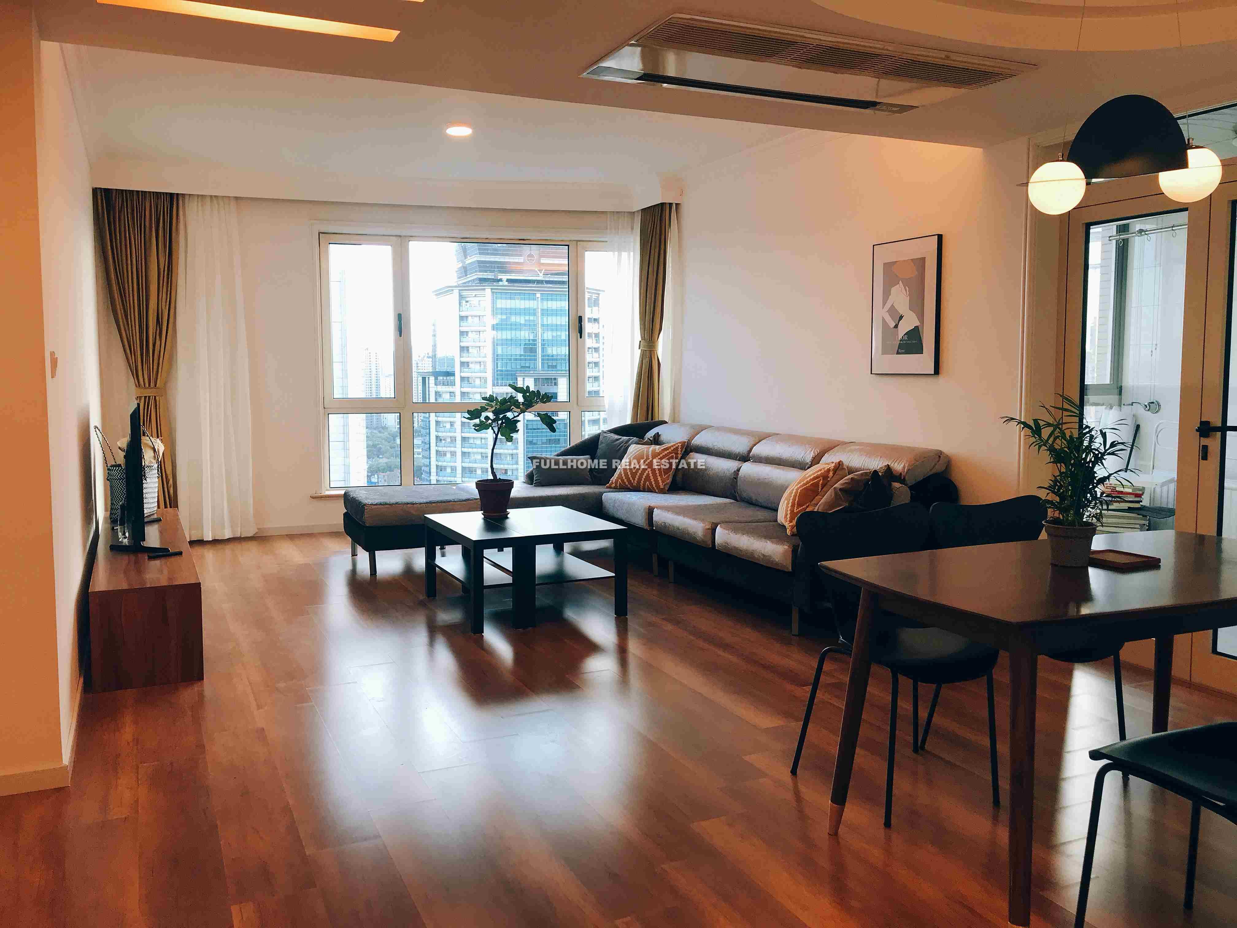 East Huaihai Apartment - Interior view 10, Shanghai rental property