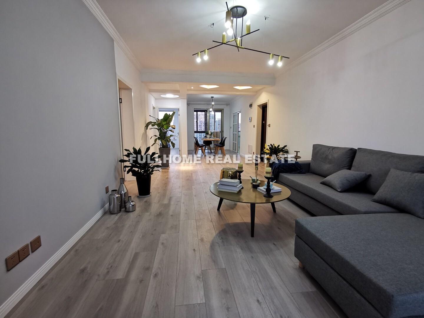 Dong Hai Garden - 2 bedroom apartment in Shanghai, Jing An, Downtown