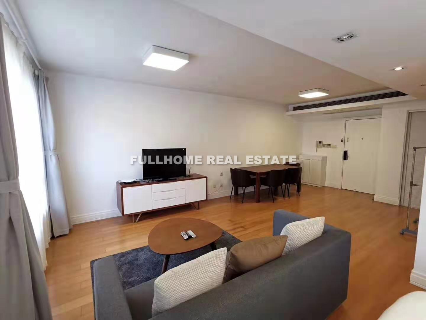 Novel Century - 1 bedroom apartment in Shanghai, Xujiahui, Downtown