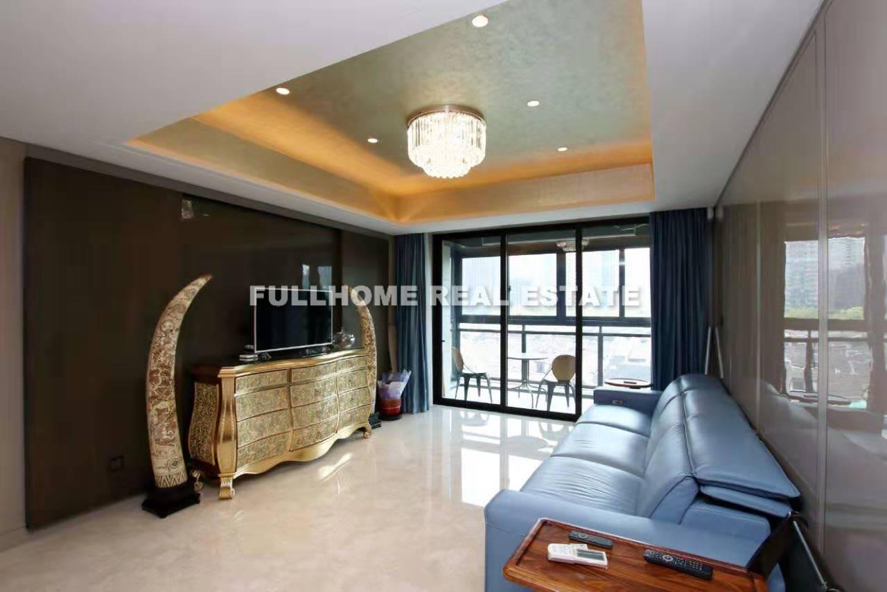 Similar property: Lakeville Luxe, 3 bedrooms, 250 sqm in Shanghai