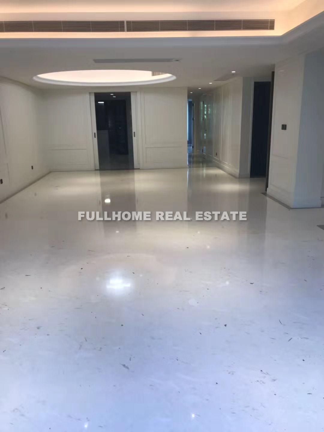 Similar property: Lakeville Luxe, 4 bedrooms, 288 sqm in Shanghai